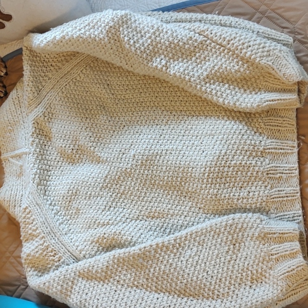 Cable Sweater - Picture 5 of 7